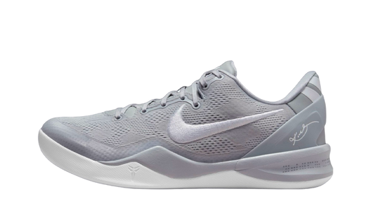 Paire de Basket, Sneakers Kobe 8 Protro Wolf Grey White blanc 