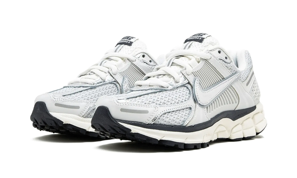 Nike Zoom Vomero 5 Photon Dust Metallic Silver (Women's) - Got U Sneakers