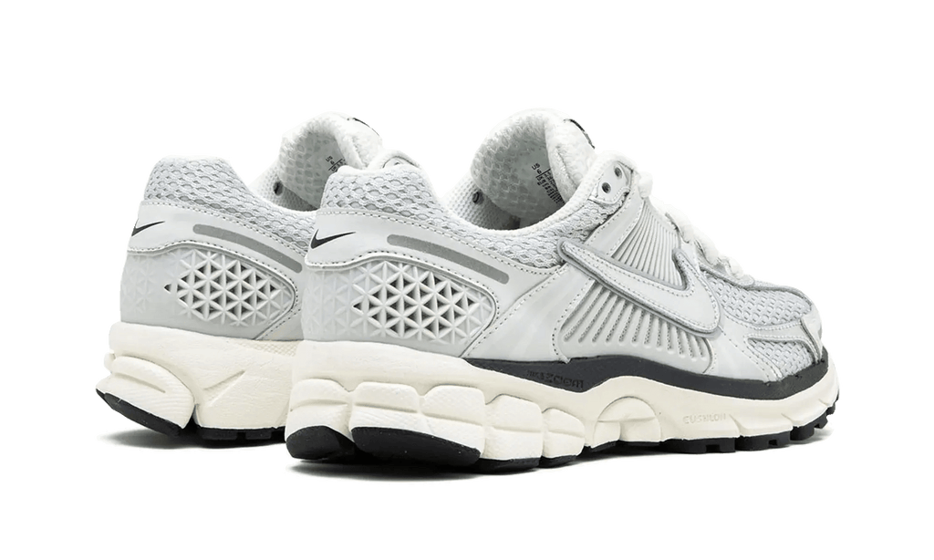 Nike Zoom Vomero 5 Photon Dust Metallic Silver (Women's) - Got U Sneakers
