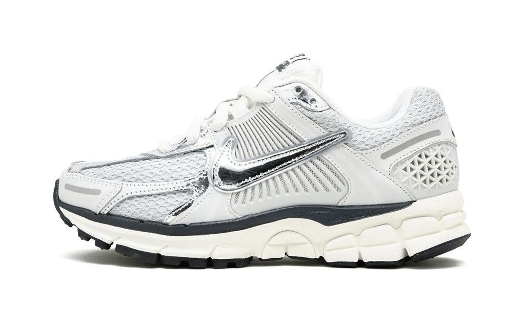 Nike Zoom Vomero 5 Photon Dust Metallic Silver (Women's) - Got U Sneakers